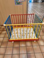 GRATIS: inklapbare box op wieltjes, Kinderen en Baby's, Boxen, Ophalen, Gebruikt, Vierkant