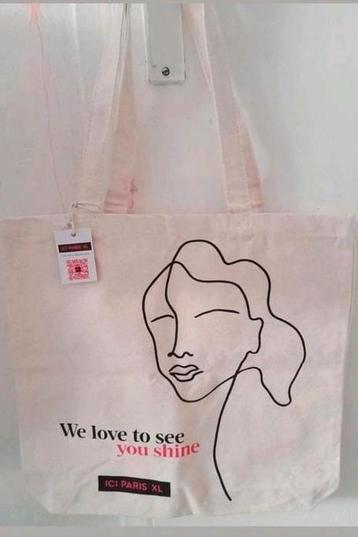 Nieuwe ici paris totebag, we love to see you shine. beschikbaar voor biedingen