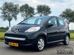 Peugeot 107 1.0-12V XS 5-deurs Airco, Voorwielaandrijving, Stof, Gebruikt, Zwart
