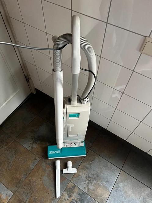 Tennant 3215 professionele borstel stofzuiger, Witgoed en Apparatuur, Stofzuigers, Zo goed als nieuw, Stofzuiger, Minder dan 1200 watt