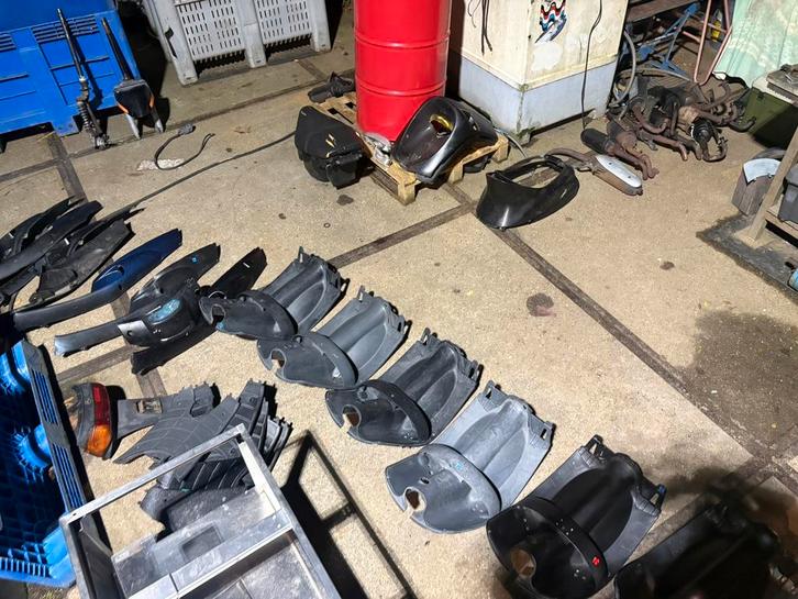 Onderdelen zip type runner skr piaggio gilera, Fietsen en Brommers, Brommeronderdelen | Algemeen, Zo goed als nieuw, Overige typen