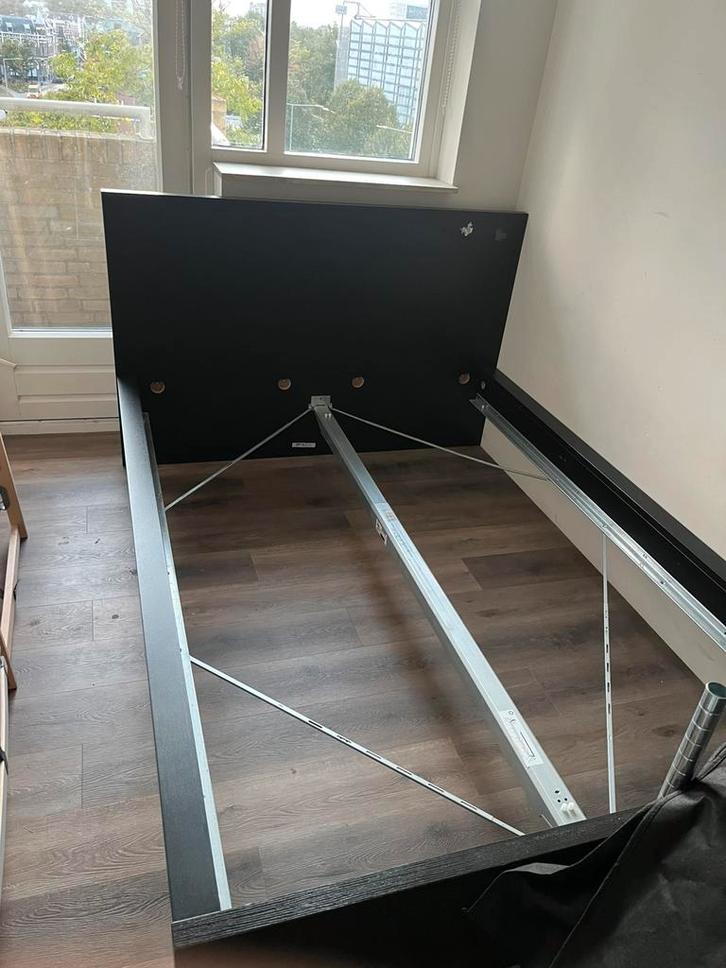 Ikea Bedframe Malm + Lattenbodem Lönset, Huis en Inrichting, Slaapkamer | Bedden, Zo goed als nieuw, Tweepersoons, 140 cm, Hout