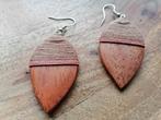 Nieuwe bruine handgemaakte houten oorbellen, Sieraden, Tassen en Uiterlijk, Oorbellen, Overige materialen, Hangers, Bruin, Nieuw