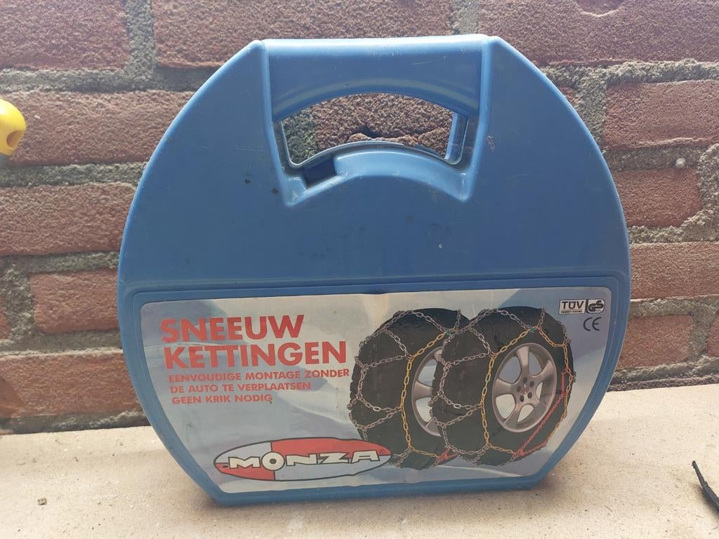 Sneeuwkettingen - 1x gebruikt, Ophalen, Zo goed als nieuw