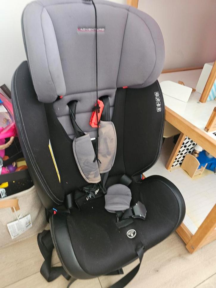 Autostoel zo goed als nieuw!, Kinderen en Baby's, Autostoeltjes, Zo goed als nieuw, Overige merken, 9 t/m 36 kg, Autogordel of Isofix