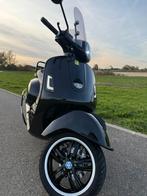 Vespa Gts 300 Vol opties, Akrapovic, Led, Alarm, Slot,, Particulier, Scooter