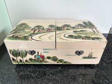 Japanse sieraden lakdoos beschikbaar voor biedingen