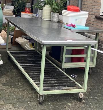 Verrijdbare werkbank beschikbaar voor biedingen
