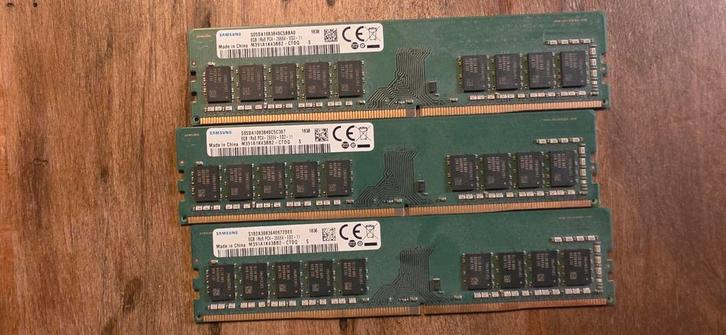 Samsung 8GB DDR4 2666Mhz DIMM, Computers en Software, RAM geheugen, Zo goed als nieuw, Desktop, DDR4, Ophalen of Verzenden