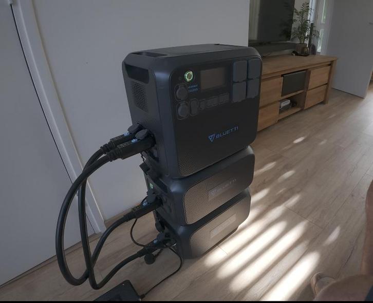 Bluetti AC200MAX + 2x B230 incl alle kabels, Caravans en Kamperen, Caravan accessoires, Zo goed als nieuw, Ophalen
