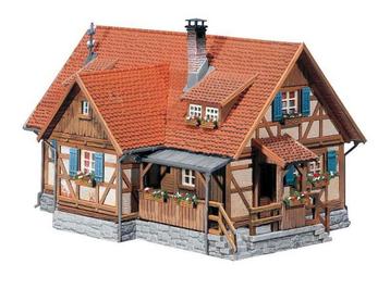 Faller 130270 Landelijk Vakwerkhuis, nieuw beschikbaar voor biedingen