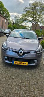 Renault Clio 0.9 TCE 66KW 5-DRS 2015 Grijs, Auto's, Origineel Nederlands, Te koop, Zilver of Grijs, 5 stoelen