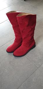 Fluweel rode laarzen , nieuw., Kleding | Dames, Schoenen, Nieuw, Ophalen of Verzenden, Hoge laarzen, Rood