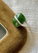 Zilveren ring met jade | maat 17,5 | handgesmeed, Ophalen of Verzenden, Zo goed als nieuw, 17 tot 18, Dame of Heer