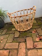 Mooie rieten mand, Huis en Inrichting, Woonaccessoires | Schalen en Manden, Ophalen, Mand, Rond, Zo goed als nieuw