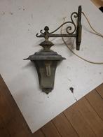 Buiten lamp ijzer, Tuin en Terras, Buitenverlichting, Gebruikt, Wandlamp, Ophalen of Verzenden, Netvoeding