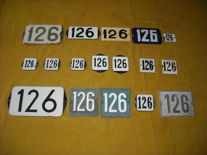 oud emaille huisnummer 126 ook 127 128 129 130 131 132 133 6, Antiek en Kunst, Antiek | Emaille, Ophalen of Verzenden