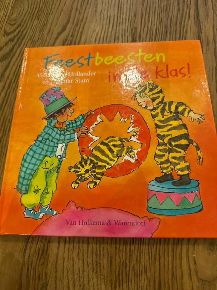 Feestbeesten in de klas!, Boeken, Kinderboeken | Jeugd | onder 10 jaar, Zo goed als nieuw, Fictie algemeen, Ophalen of Verzenden