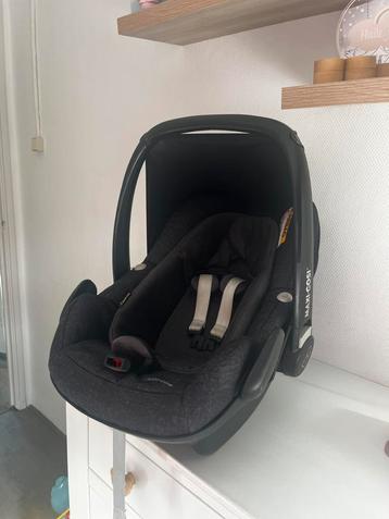 Maxi cosi pebble plus met base beschikbaar voor biedingen