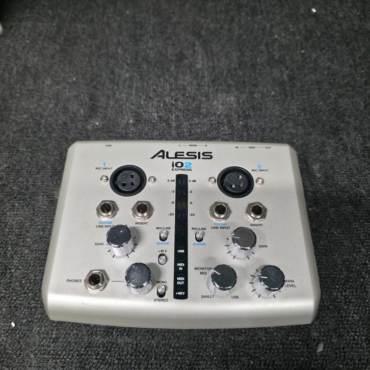 ALESIS iO2 express usb audio interface, Audio, Tv en Foto, Luidsprekers, Front, Rear of Stereo speakers, 120 watt of meer, Overige merken