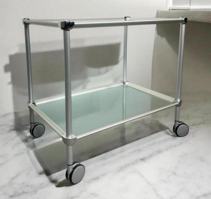 Guzzini design trolley – F. Minuti – aluminium  frosted glas, Huis en Inrichting, Tafels | Bijzettafels, Zo goed als nieuw, Rechthoekig
