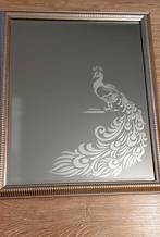 Prachtige grote Vintage spiegel met gegraveerde pauw, Antiek en Kunst, Ophalen, Rechthoekig