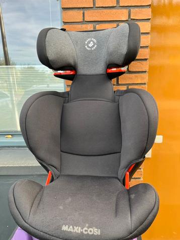 Maxi-Cosi autostoel - te klein! beschikbaar voor biedingen