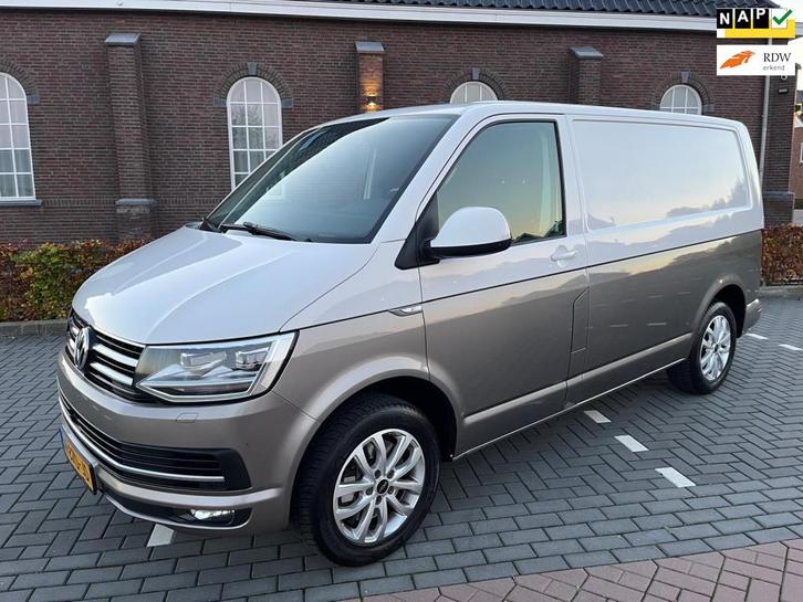 Volkswagen Transporter 2.0 TDI L1H2 Highline Euro 6 AUTOMAAT, Auto's, Bestelauto's, Bedrijf, Te koop, ABS, Achteruitrijcamera