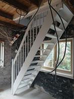 Witte trap - 2 tot 4 meter, Doe-het-zelf en Verbouw, Ladders en Trappen, Ophalen, Zo goed als nieuw, Trap, 2 tot 4 meter