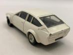Solido 82 Alfa Romeo Alfetta GTV wit -GOED- M26, Hobby en Vrije tijd, Modelauto's | 1:43, Gebruikt, Auto, Solido, Ophalen of Verzenden
