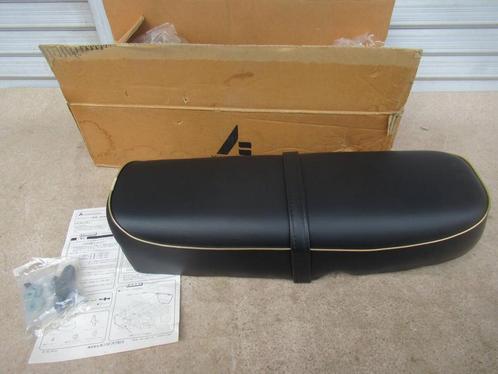 NOS Honda CD50/90 buddy seat zadel, Fietsen en Brommers, Brommeronderdelen | Oldtimers, Nieuw, Overige merken, Zadel, Ophalen of Verzenden