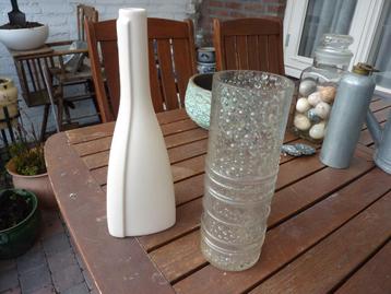 oude brocante vazen glas en aardewerk beschikbaar voor biedingen