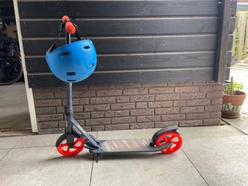 OXELO Step Mid 7 marineblauw oranje met standaard en helm beschikbaar voor biedingen