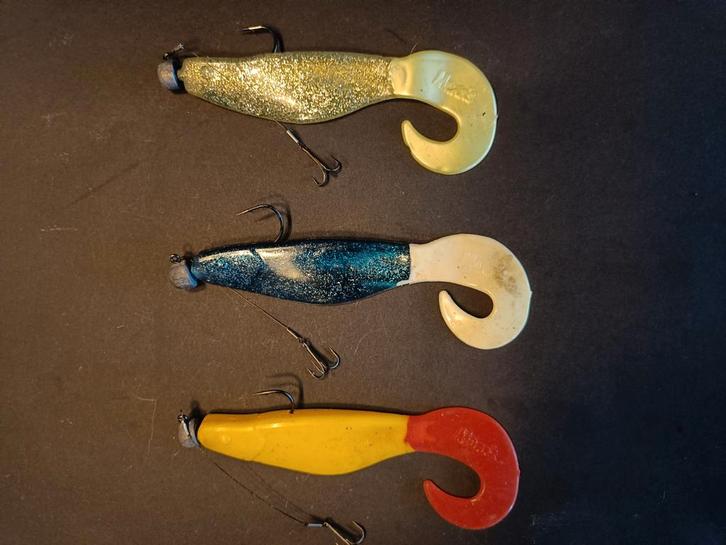Groot kunstaas 3 stuks 18cm Mann's shads Big Tail zgan, Watersport en Boten, Hengelsport | Roofvissen, Zo goed als nieuw, Complete set