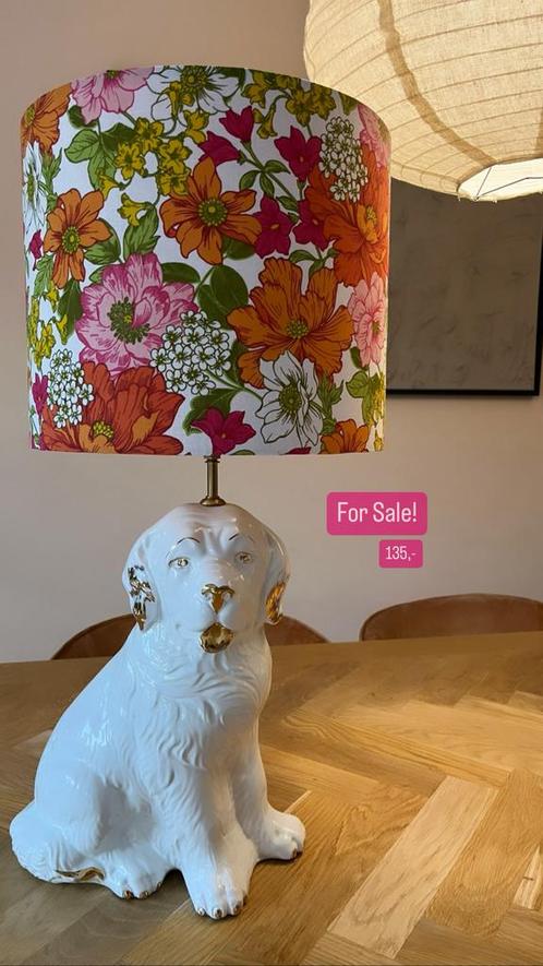 Unieke handgemaakte lamp van hondenbeeld!, Huis en Inrichting, Lampen | Lampenkappen, Zo goed als nieuw, Rond, Ophalen of Verzenden