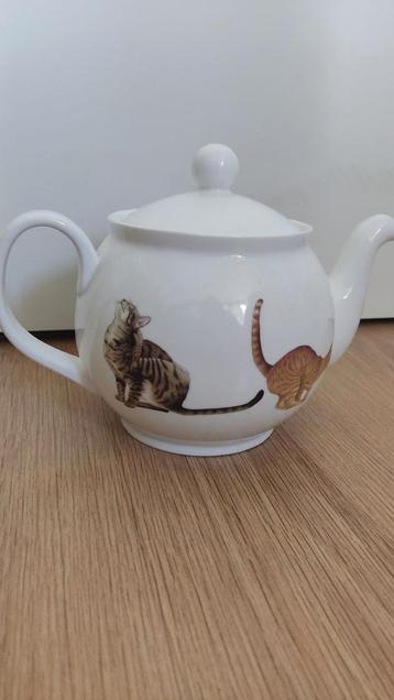 Theepot Franciens katten beschikbaar voor biedingen