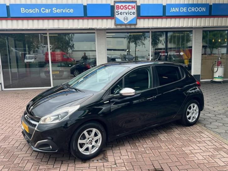 Peugeot 208 1.2 URBAN SOUL 5drs Airco / Navi / LMV #STOER, Auto's, Peugeot, Particulier, ABS, Airbags, Airconditioning, Bluetooth