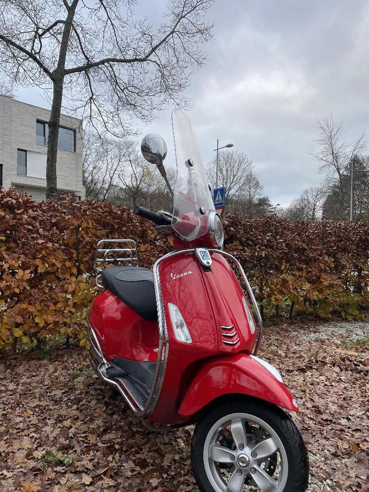 Vespa Primavera, Fietsen en Brommers, Scooters | Vespa, Gebruikt, Overige modellen, Maximaal 45 km/u, Benzine, Ophalen
