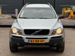 Volvo XC90 2.5 T Momentum|7PERS|AUT|LEDER|PSENSOR|TREKHAAK, Gebruikt, 7 stoelen, 2521 cc, Bedrijf