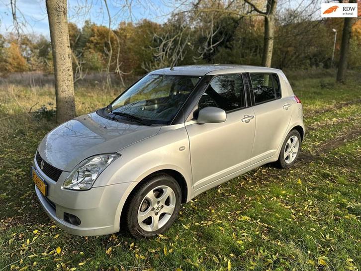 Suzuki Swift 1.3 Exclusive Automaat Airco Nieuwe APK bij afl, Auto's, Suzuki, Bedrijf, Te koop, Swift, ABS, Airbags, Airconditioning