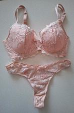 Lingerieset 75C / M, Kleding | Dames, Ondergoed en Lingerie, Ophalen, Roze, Setje