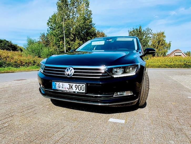 Volkswagen Passat Variant 2.0 TDI Highline 190PK Export, Auto's, Volkswagen, Particulier, Passat, ABS, Achteruitrijcamera, Adaptieve lichten