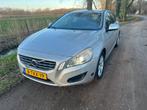 Volvo V60 T4F 180pk Powershift 2013 Grijs, 4 cilinders, 14 km/l, Particulier, 1600 kg