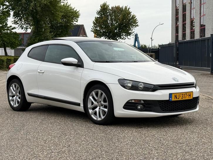 Volkswagen Scirocco 1.4 TSI 118KW DSG '09 Wit, bomvol opties, Auto's, Volkswagen, Particulier, Scirocco, ABS, Airbags, Airconditioning
