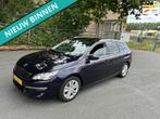 Peugeot 308 SW 1.2 PureTech Blue Lease Executive NETTE AUTO, Auto's, Peugeot, Voorwielaandrijving, Parkeersensor, Stof, Gebruikt
