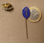 2x Prachtige oude emaille speldjes  Kon. Marechaussee (Kmar), Ophalen of Verzenden, Zo goed als nieuw, Overige onderwerpen, Speldje of Pin