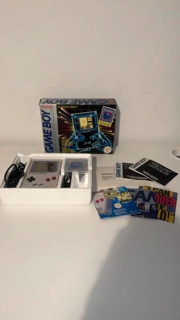 Nintendo Gameboy Classic DMG-01 in Doos Compleet + Oordopjes beschikbaar voor biedingen