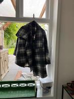 Fleece poncho, grijs wit geruit, 1 maat Ayacucho, Ayacucho, Ophalen of Verzenden, Zo goed als nieuw, Grijs