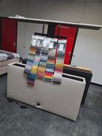 Nieuw Voetbord met TV Lift - Beige Stof, Huis en Inrichting, 150 tot 200 cm, Nieuw, Ophalen of Verzenden, Voetbrod met tv lift