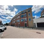 Parkeerplaats in gesloten garage te huur, Huizen en Kamers, Garages en Parkeerplaatsen